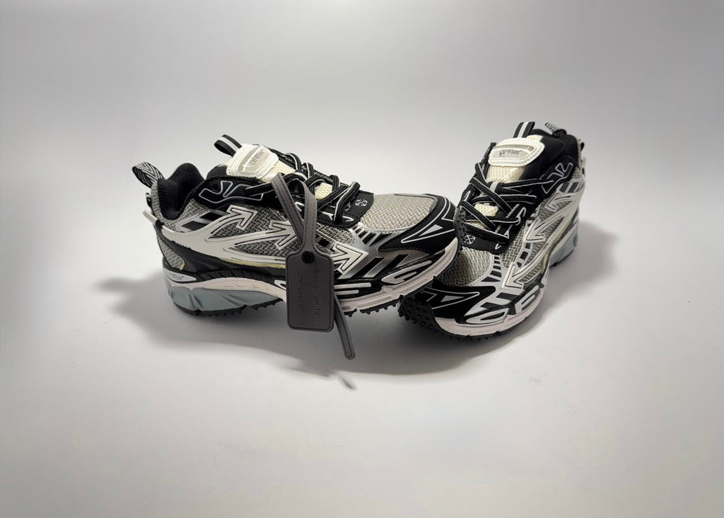 Off-White | Be Right Back Gray