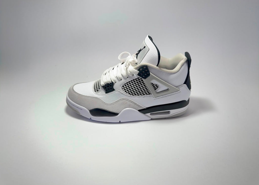 Air Jordan 4 | Military Black