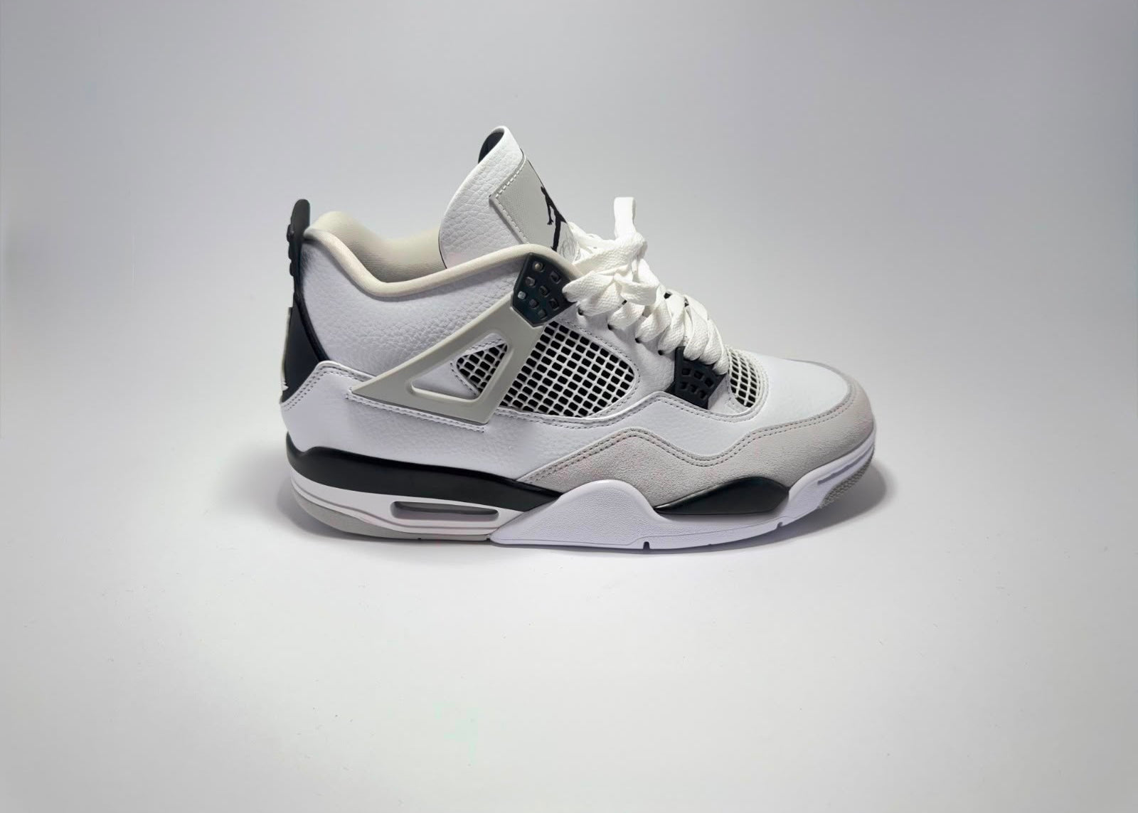 Air Jordan 4 | Military Black
