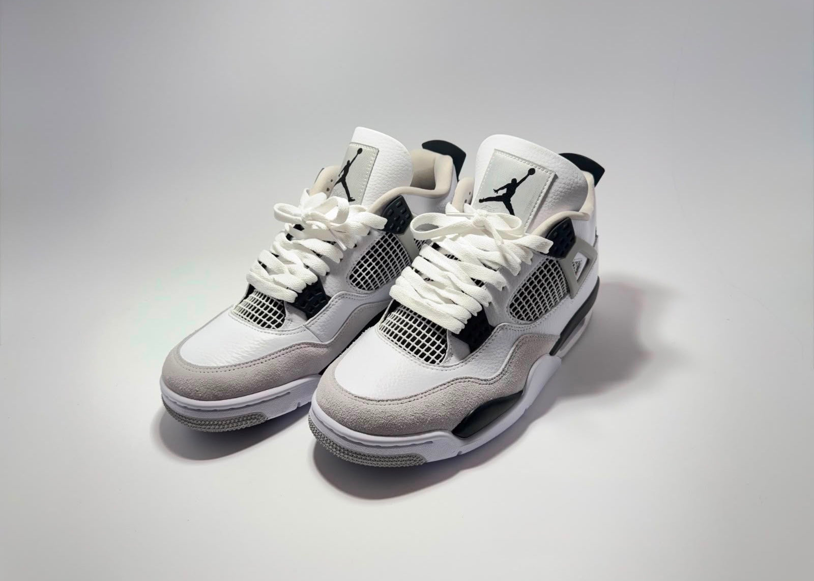 Air Jordan 4 | Military Black
