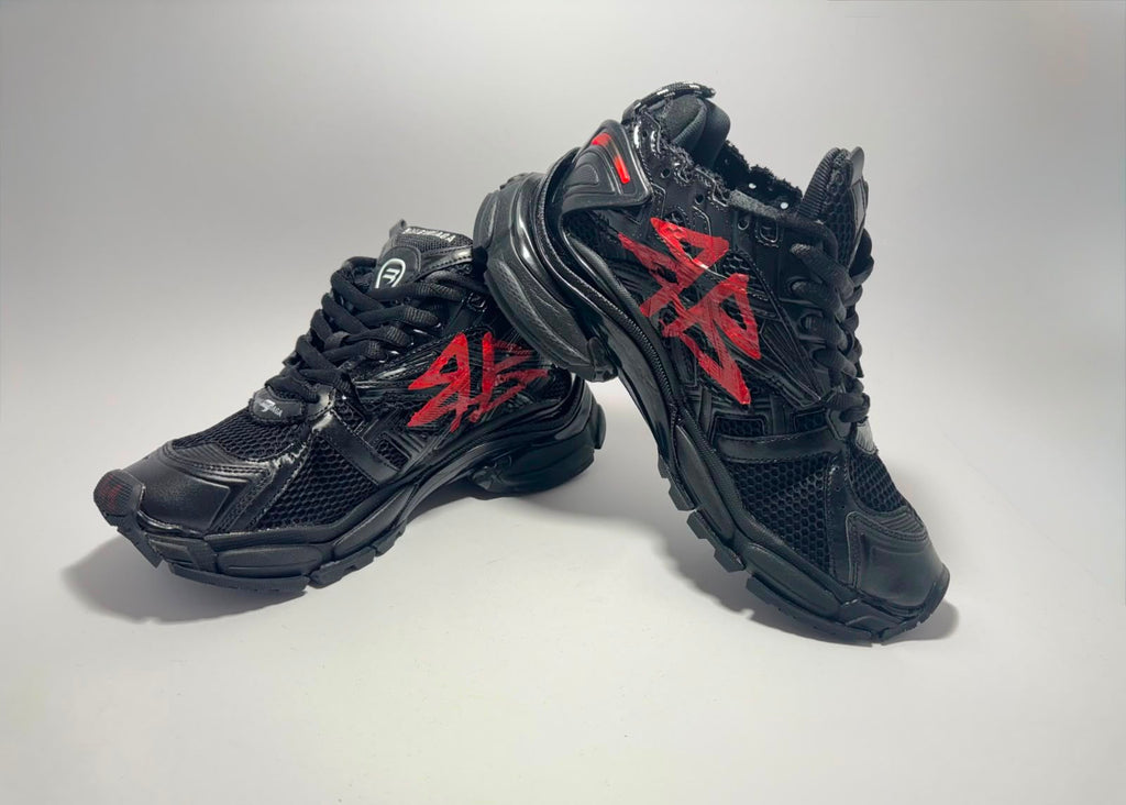 Balenciaga | Runner Graffiti Black Red