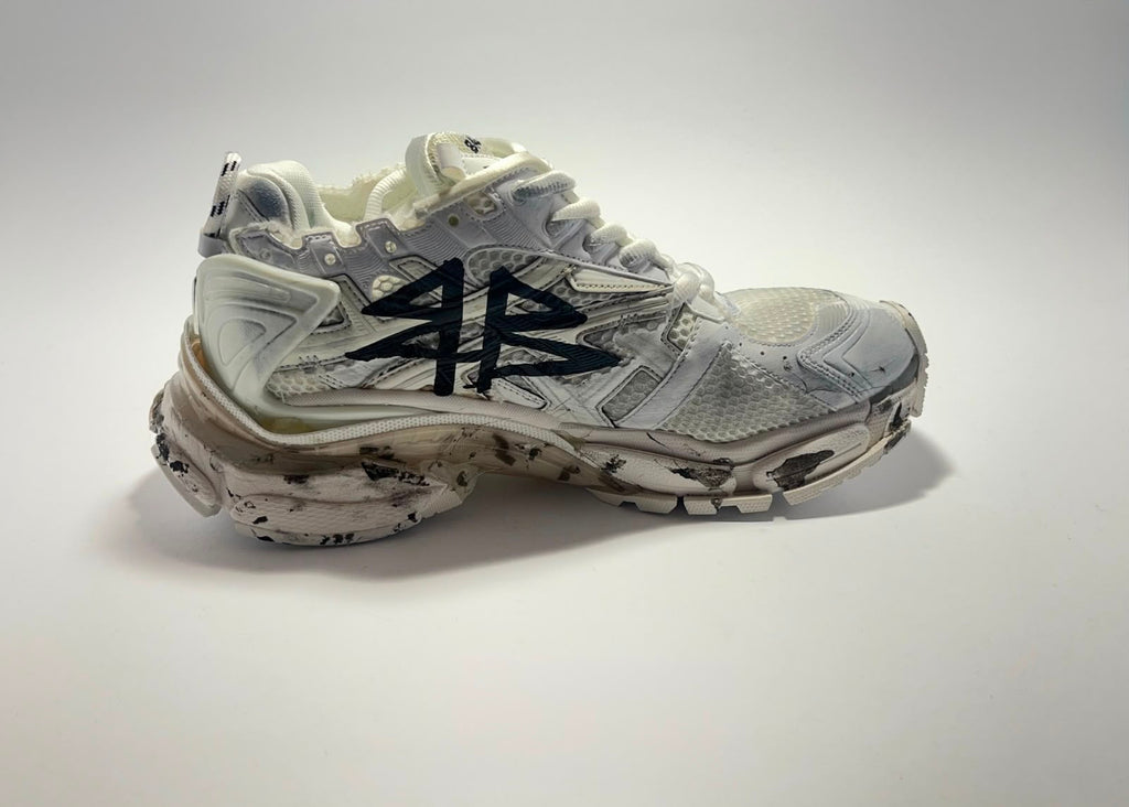 Balenciaga | Runner Graffiti White