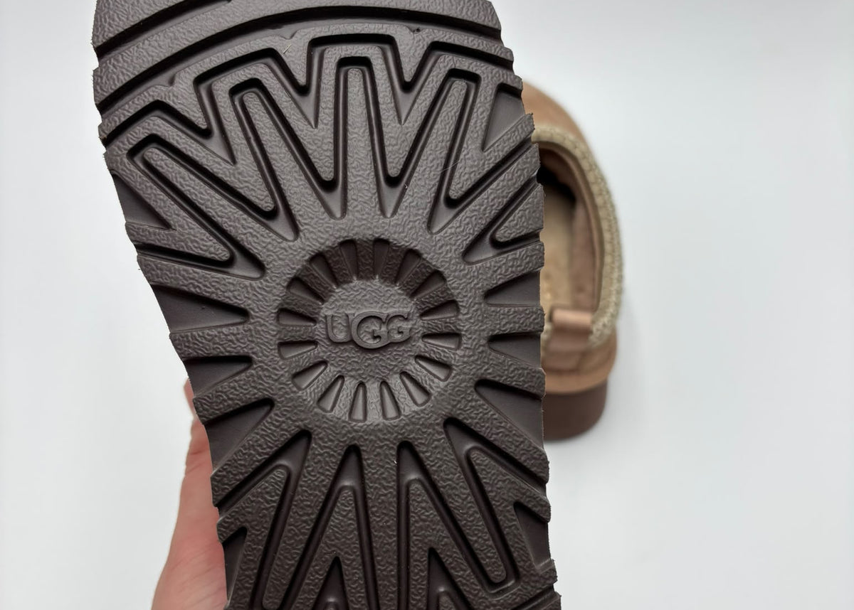 UGG Tazz II | Light Bronze